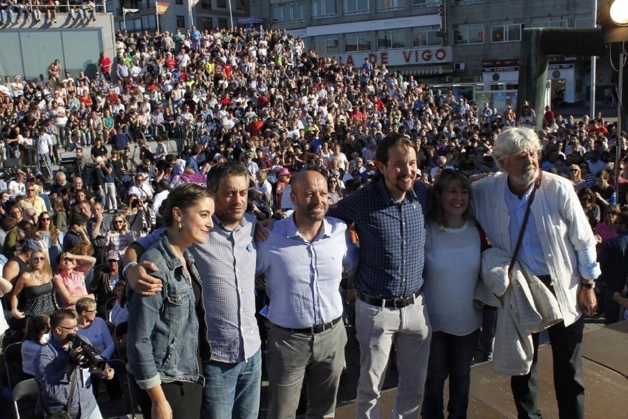 Eva Solla, Xulio Ferreiro, Luís Villares, Pablo Iglesias, Carmen Santos e Xosé Manuel Beiras en 2016 (Imaxe: En Marea).