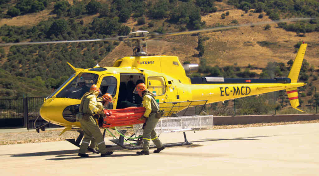 Os helicópteros de Babcock prestaban servizo na extinción dos lumes da Galiza. (Foto: Wikipedia)