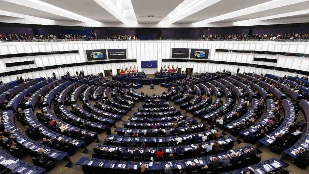 Sesión plenaria do Parlamento europeo na sede de Estrasburgo, Francia (Foto: Philipp von Ditfurth / DPA).