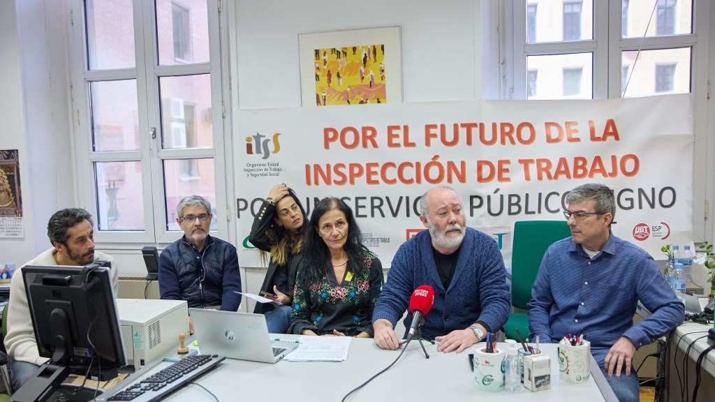 Rolda de prensa da representación sindical de Inspección de Traballo. (Foto: Jesús Hellín / Europa Press)