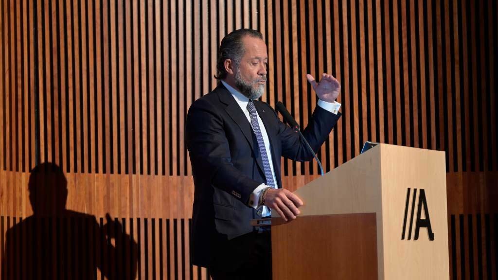 Juan Carlos Escotet, nunha conferencia de Abanca (Foto: M. Dylan / Europa Press).