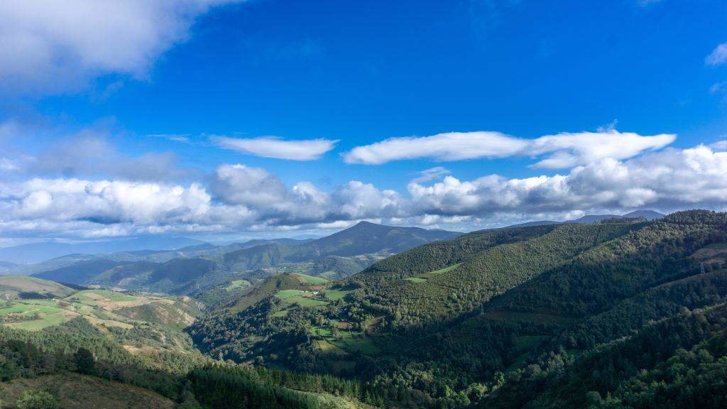 Vistas dos montes do Cebreiro na comarca dos Ancares. (Foto: Nandi Estévez).