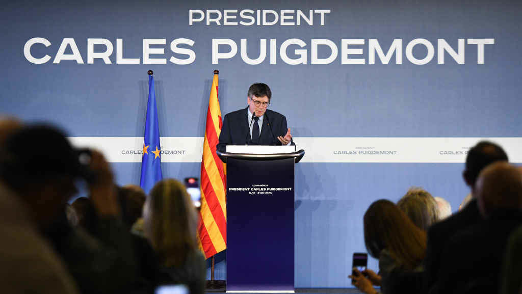 Carles Puigdemont na súa comparecencia a quinta feira en Elna, na Catalunya Nord. (Foto: Glòria Sánchez / Europa Press)
