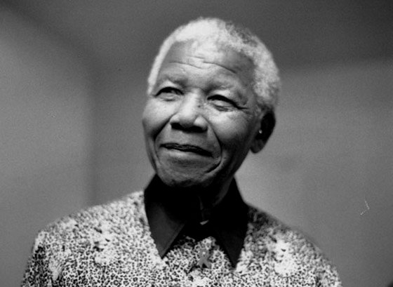 Nelson_Mandela,_2000_(5)