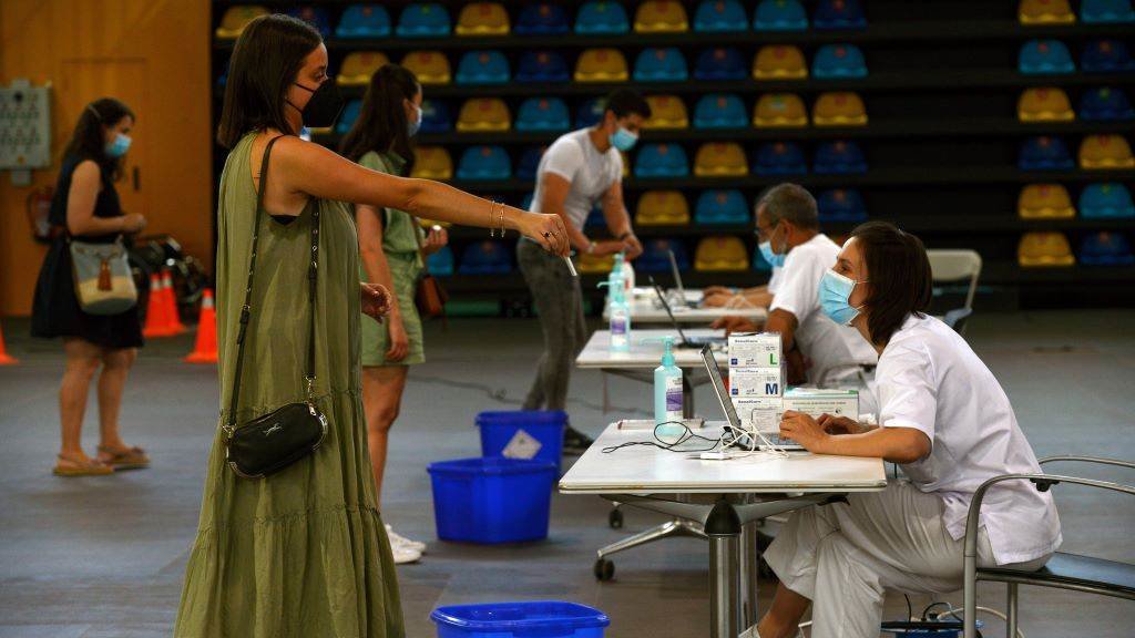 Cidadás nun cribado masivo que decorreu en Ourense en xullo. (Foto: Rosa Veiga / Europa Press)