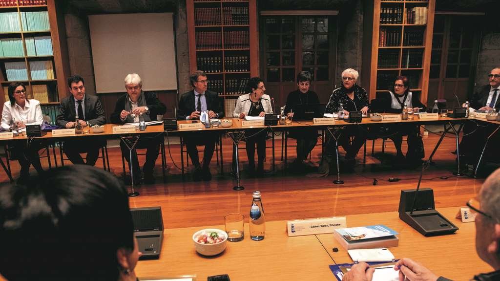 Reunión do pleno do Consello da Cultura Galega presidido por Alberto Núñez Feixoo (Foto: Nós Diario).