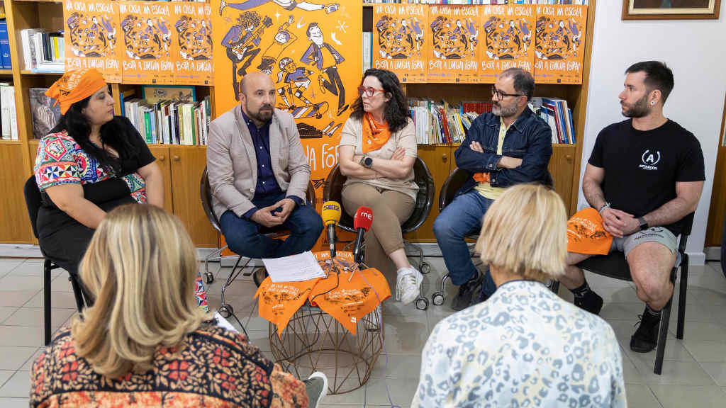 Presentación do Correlingua na Coruña. (Foto: Andy Pérez)