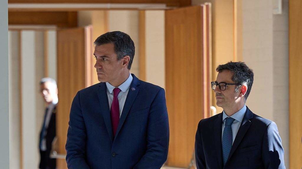 Pedro Sánchez e Félix Bolaños, esta terza feira, durante a inauguración da Galería das Coleccións Reais, no Palacio Real. (Foto: J. Hellín. POOL / Europa Press)