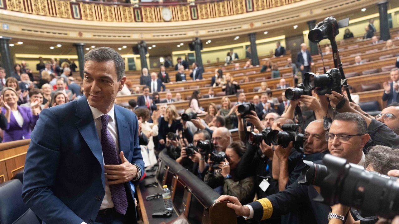 O reelixido presidente do Estado español, Pedro Sánchez, esta quinta feira no Congreso (Foto: Eduardo Parra / Europa Press).