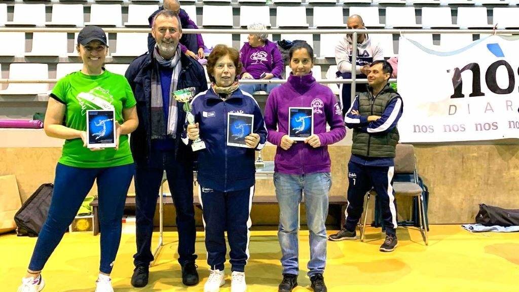 As gañadoras da Rías Baixas, co alcalde de Barro, Xosé Abraldes. (Foto: FGDA).