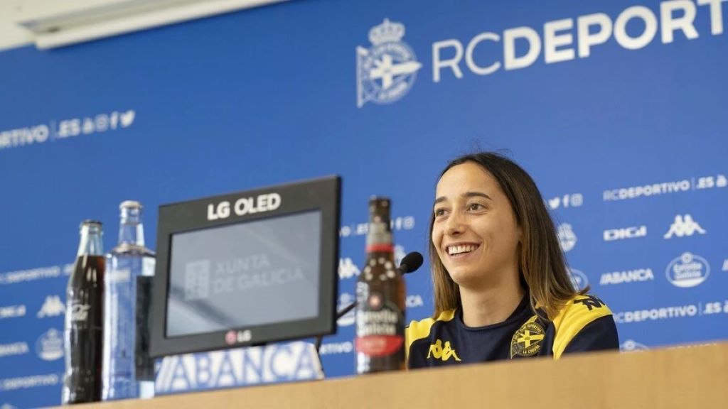 A branquiazul Paula Gutiérrez ten un pasado como blaugrana. (Foto: RC Deportivo).