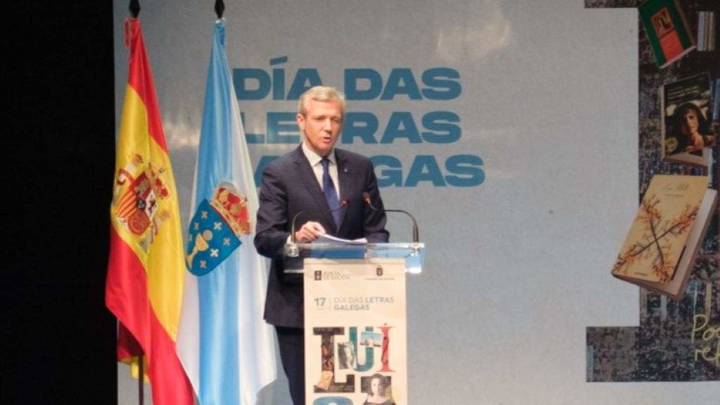 Intervención do presidente da Xunta, Alfonso Rueda, no acto institucional con motivo do Día das Letras Galegas. (Foto: David Cabezón / Xunta)