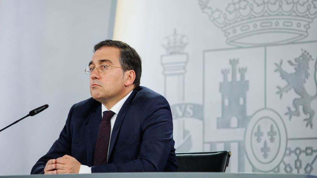 O ministro español de Asuntos Exteriores, José Manuel Albares, esta terza feira, en rolda de prensa. (Foto: Alejandro Martínez Vélez / Europa Press)