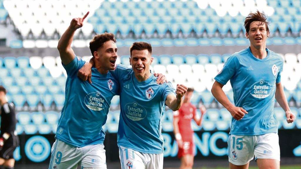 Pablo Durán, Alfon e Fer López celebrando un gol en Balaídos. (Foto: RC Celta)