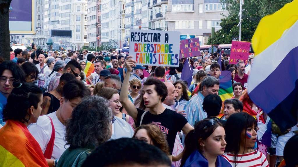 Manifestación polo Día do Orgullo LGBT+ o ano pasado na Coruña. (Foto: / M. Dylan / Europa Press)