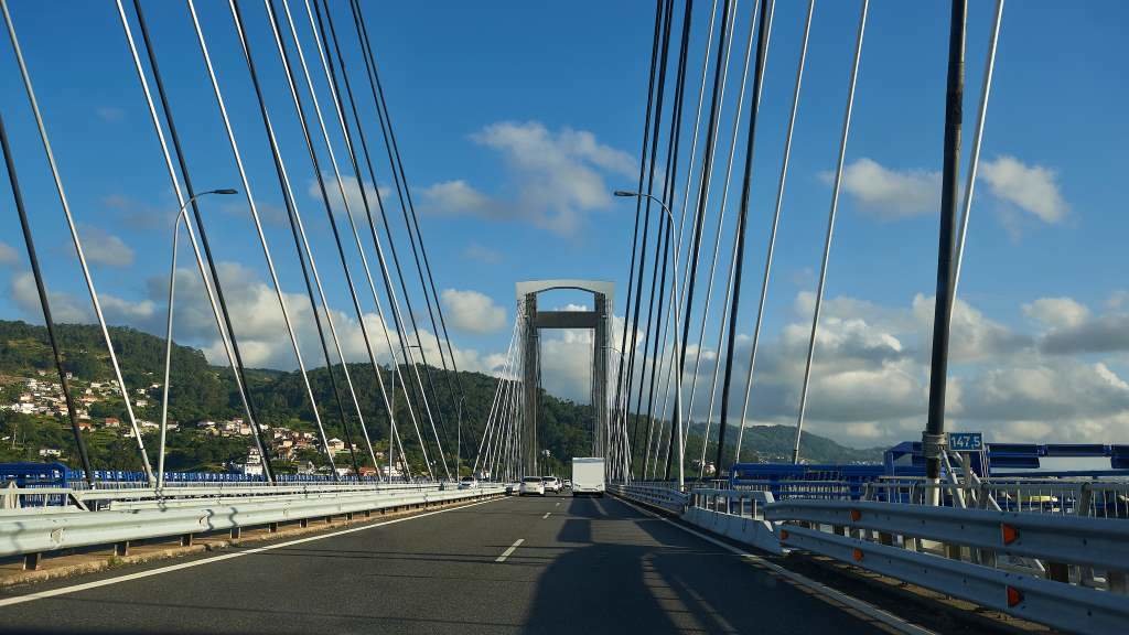 Ponte de Rande, en Vigo, por onde discorre parte da AP-9. (Foto: Nós Diario)