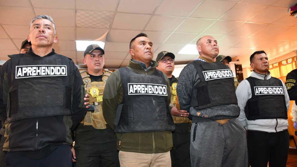 Detidos polo golpe de Estado en Bolivia, a quinta feira. (Foto: Policía de Bolivia)