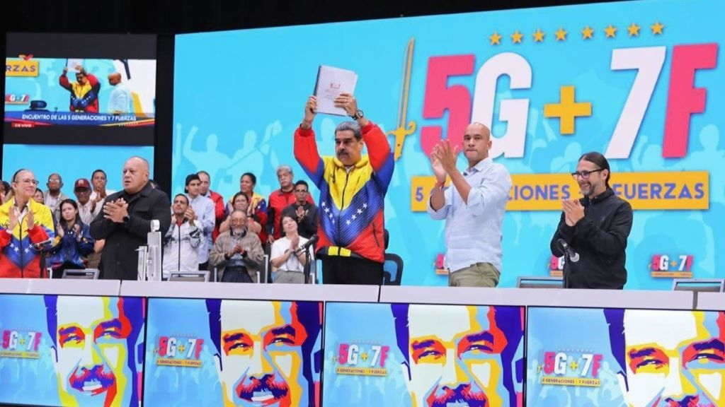 Nicolás Maduro presidiu o pasado 2 de xullo o encontro nacional das '5 Xeracións e as 7 Forzas'. (Foto: @La_Avanzada).