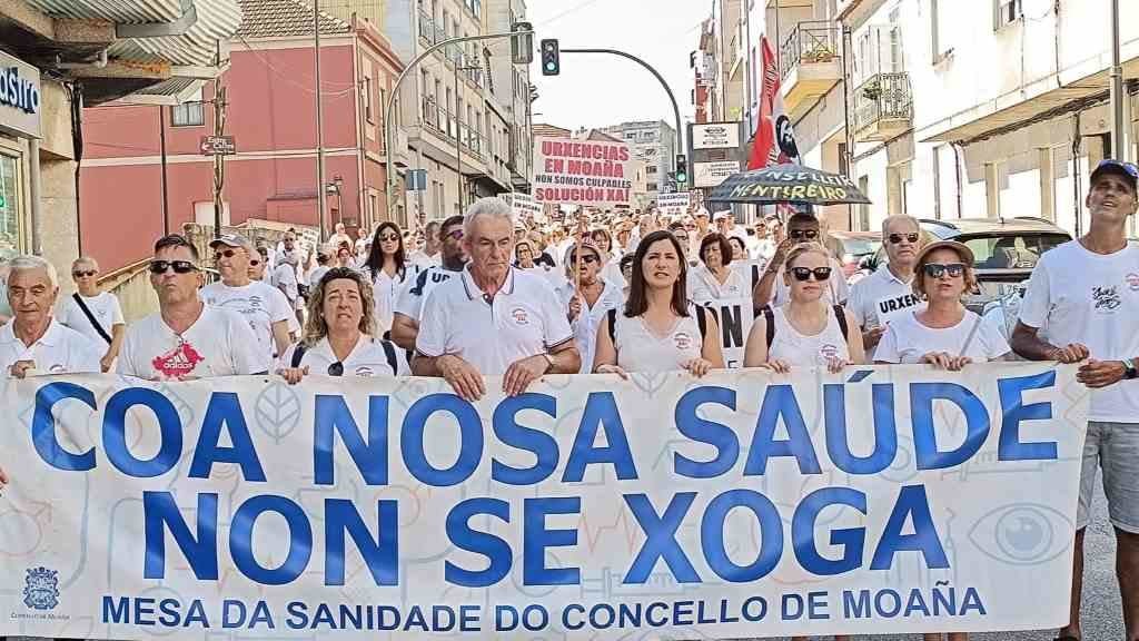 Manifestación en defensa da sanidade, este domingo en Moaña (Foto: Nós Diario).