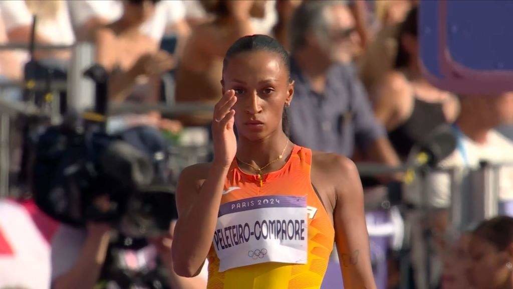 A ribeirense Ana Peleteiro, esta sexta feira, no Stade de France. (Foto: RTVE)