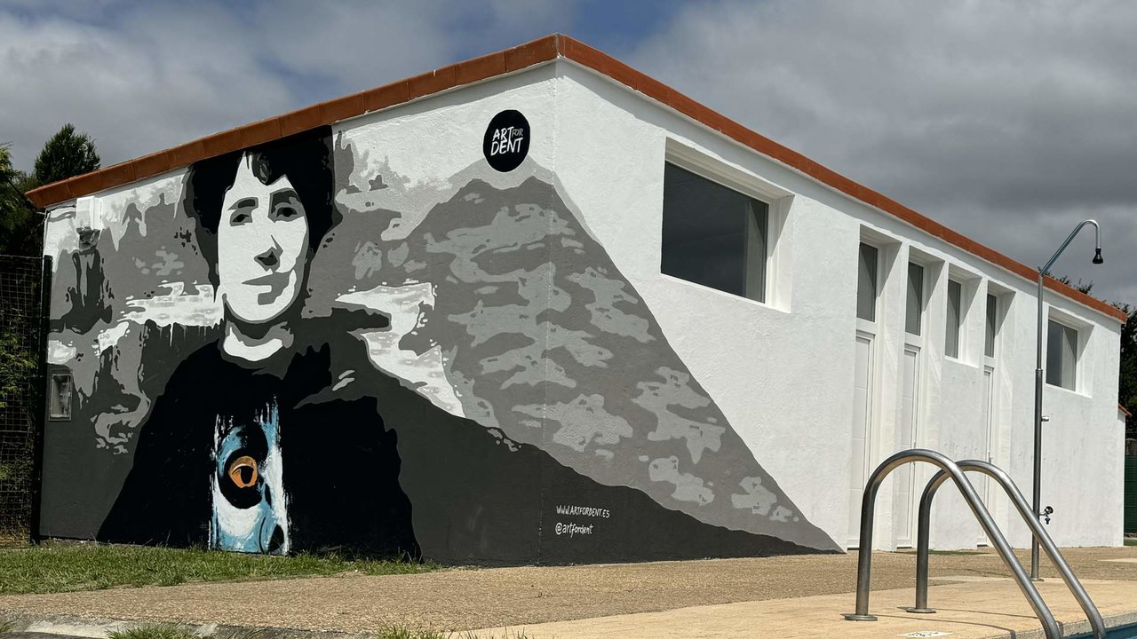 Mural de Rosalía de Castro realizado por Art for Dent en Brión (comarca de Compostela). (Foto: Concello de Brión)