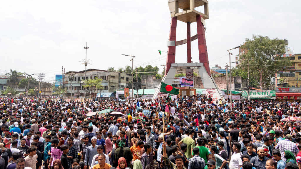 Protesta en Bangladesh o domingo. (Foto: Joy Saha / ZUMA Press Wire / DPA vía Europa Press)