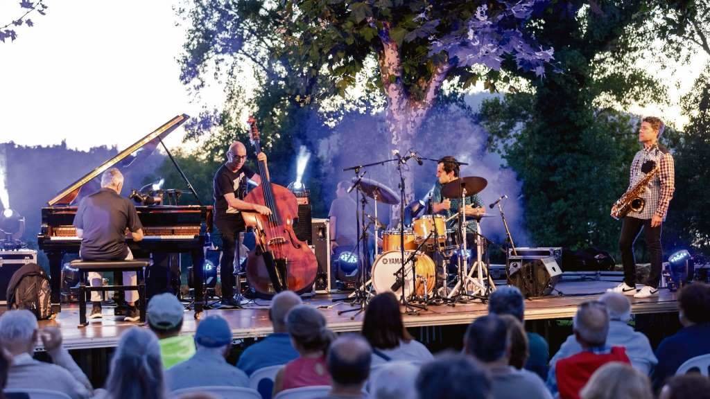 Xosé Miguélez and Jean-Michel Pilc Quartet durante a súa actuación no pasado Festival Jazz de Ría, en Cedeira (Foto: Pixelín Photo)