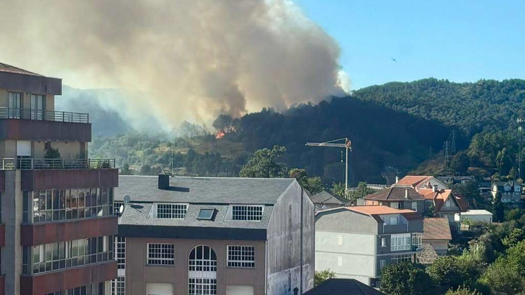 Incendio en Vilaboa. (Foto: Nós Diario)