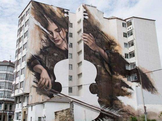 O mural que representa unha violonchelista pintado por Sfhir en Fene na pasada edición foi recoñecido como o Mellor Mural do Mundo