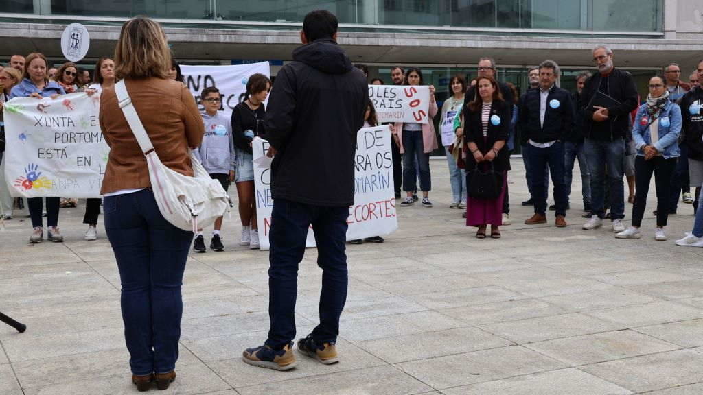 Varias Anpas de distintas comarcas de Lugo protestaron ante o edificio administrativo da Xunta da Galiza. (Foto: Nós Diario)