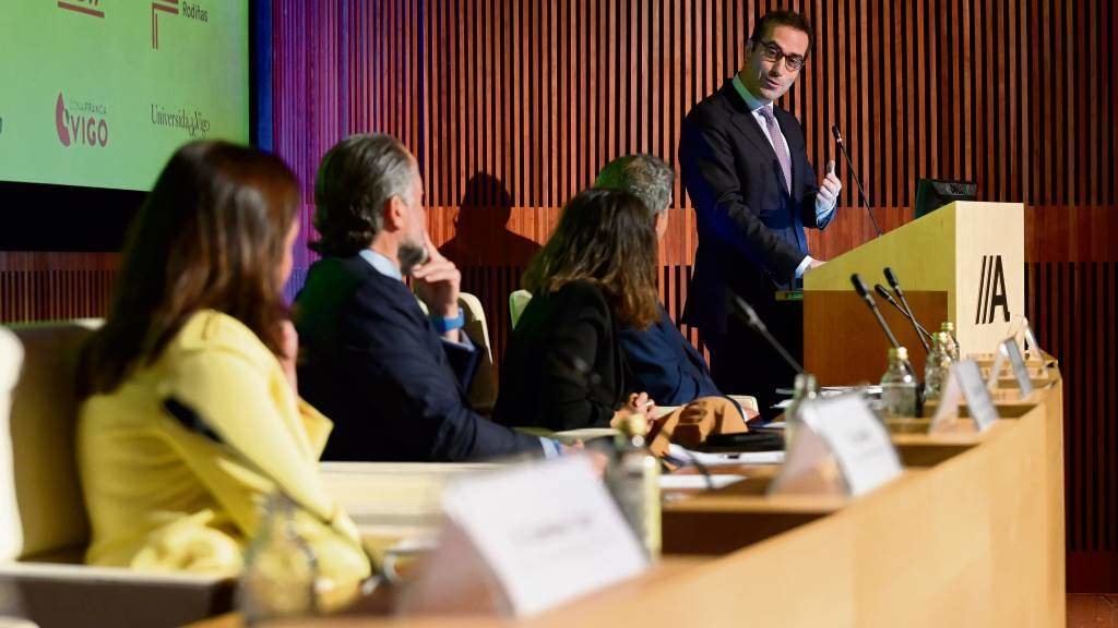 O ministro de Economía, Carlos Cuerpo, interveu esta segunda feira na Coruña na presentación do Anuario 2024 do Foro Económico de Galicia (Foto: M. Dylan / Europa Press ).