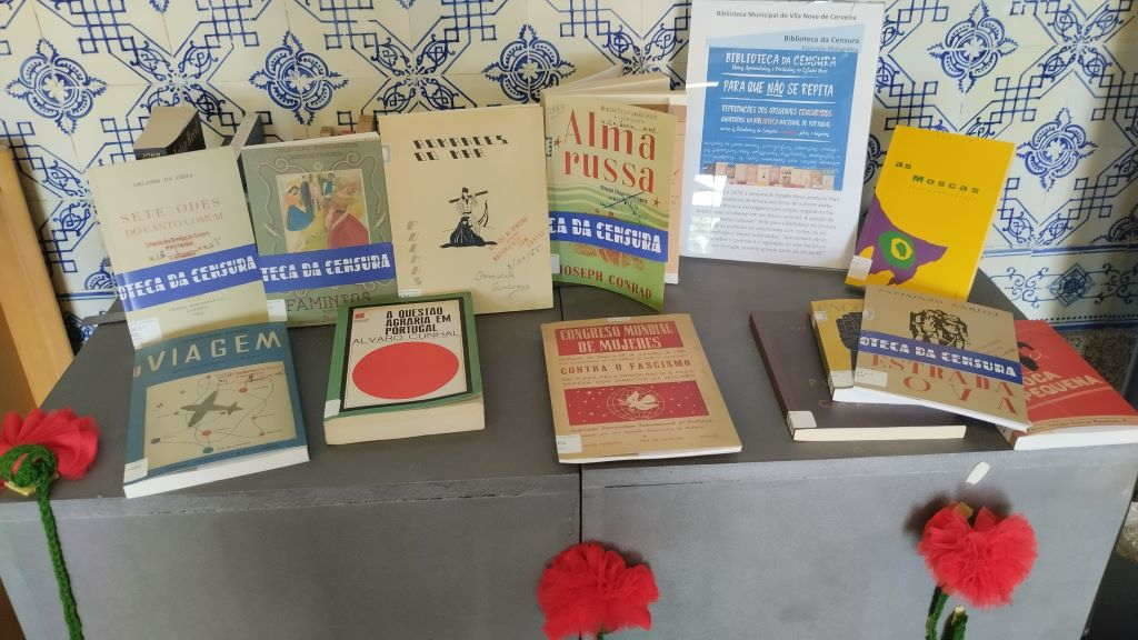 Exposición de libros censurados na Biblioteca de Vila Nova de Cerveira.