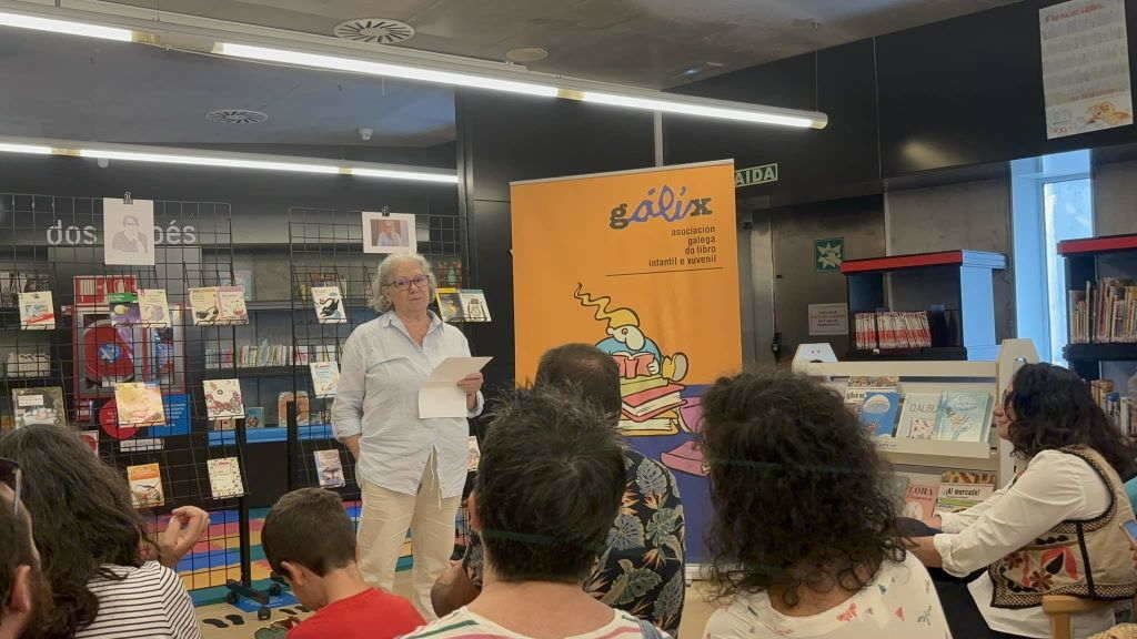 Gloria Sánchez, este 14 de setembro na Ánxel Casal, onde foi nomeada Socia de Honra da Asociación Galega do Libro Infantil e Xuvenil. (Foto: Miguel Alonso Diz / GALIX)