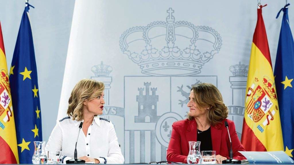 EuropaPress_6232447_ministra_educacion_pilar_alegria_vicepresidenta_tercera_ministra_par