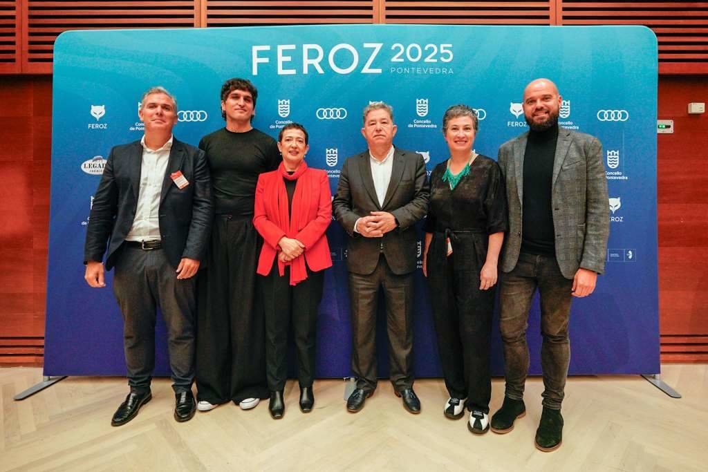 Rafa Domínguez, La Dani, Marría Guerra, Miguel Anxo Fernández Lores, Eva Vilaverde e Iván Pontes, no Festival de Cine de San Sebastián (Foto: Concello de Pontevedra)